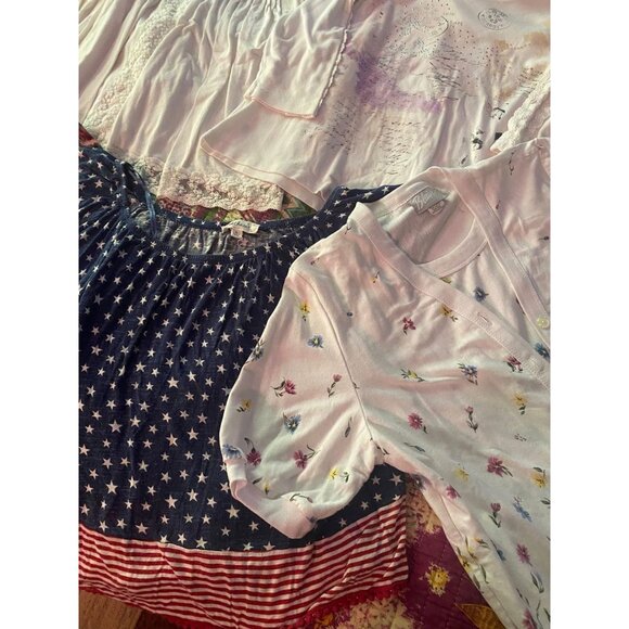 12-Piece Women’s Top Lot – Size Medium – Mixed Styles Boho, Lace, Casual, Lightw - Picture 2 of 11